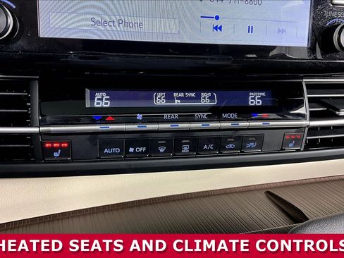 Used 2021 Toyota Sienna XLE image 16