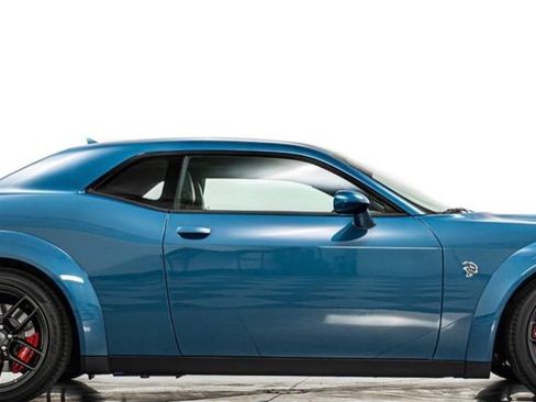 Used 2023 Dodge Challenger SRT Hellcat RWD image 3