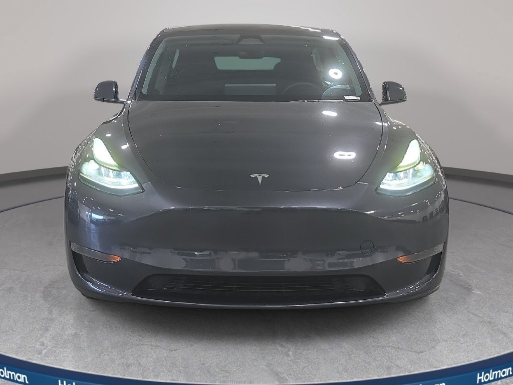 Used 2024 Tesla Model Y 2WD image 3
