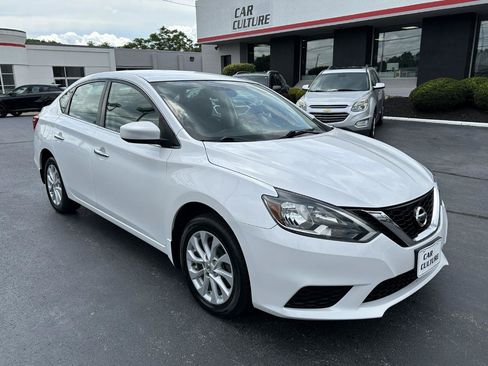 Used 2019 Nissan Sentra SV FWD image 3