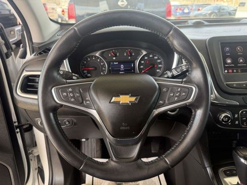 Used 2020 Chevrolet Equinox LT image 12