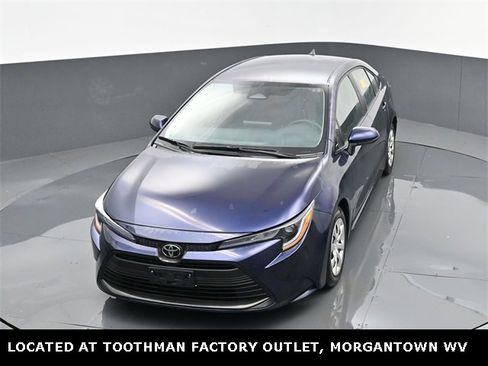 Used 2025 Toyota Corolla LE image 18