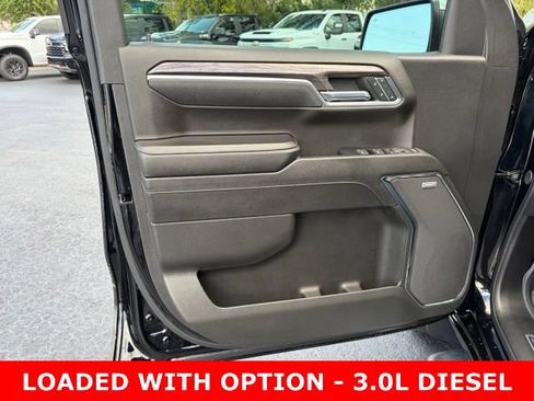 Used 2024 Chevrolet Silverado 1500 LTZ AWD/4WD image 12