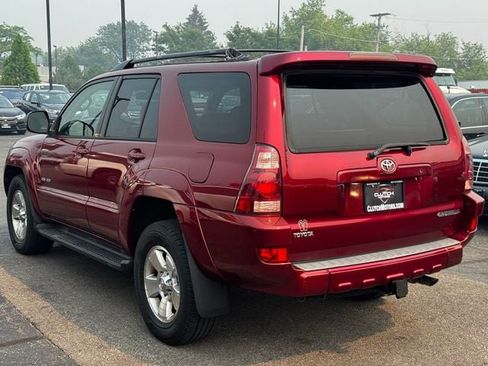 Used 2005 Toyota 4Runner SR5 AWD/4WD image 7