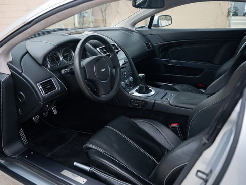 Used 2007 Aston Martin V8 Vantage Coupe RWD image 2