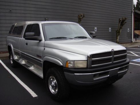 Used 2001 Dodge Ram 2500 Truck 4x4 Quad Cab image 4