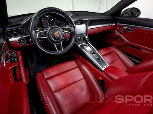 Used 2017 Porsche 911 Targa 4S image 38