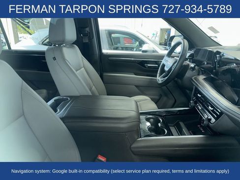 Used 2025 Chevrolet Suburban LT w/ Comfort Package image 6