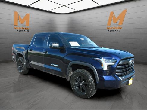 Used 2023 Toyota Tundra SR5 w/ SR5 Convenience Package AWD/4WD image 5