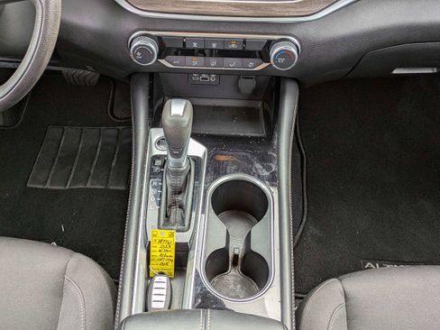 Used 2023 Nissan Altima 2.5 SV FWD image 18