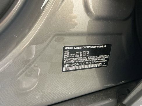 New 2026 BMW i5 eDrive40 w/ Premium Package image 32