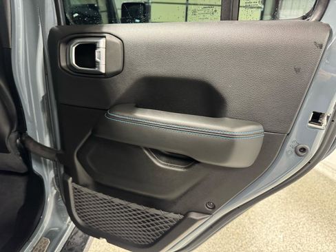 Used 2024 Jeep Wrangler Unlimited Rubicon 4xe image 23