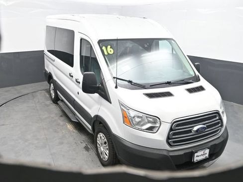 Used 2016 Ford Transit 150 XLT RWD image 27