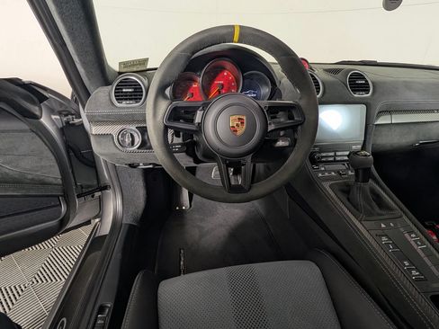 Used 2025 Porsche 718 Cayman GT4 RS RWD image 21