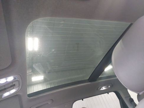 Used 2019 Hyundai Santa Fe AWD image 32