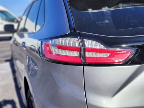 Certified 2022 Ford Edge ST-Line w/ Cargo Accessory Package image 9