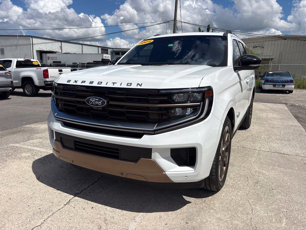 Used 2025 Ford Expedition King Ranch AWD/4WD image 7