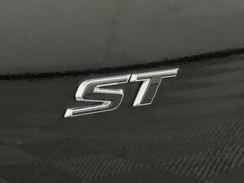 New 2026 Buick Enclave Sport Touring w/ Power Package FWD image 10