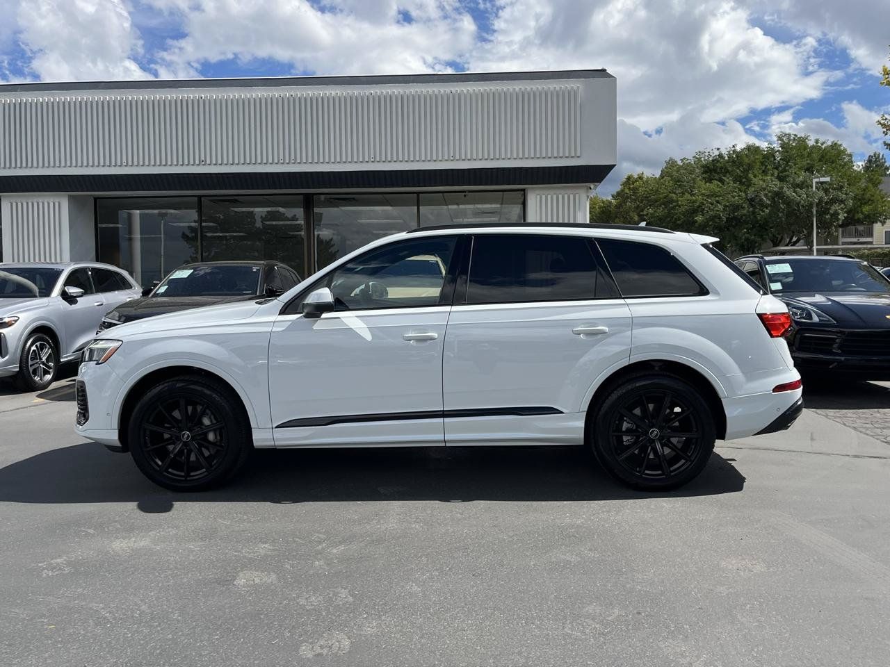 Used 2026 Audi Q7 2.0T Premium Plus w/ Premium Plus Package AWD/4WD image 23