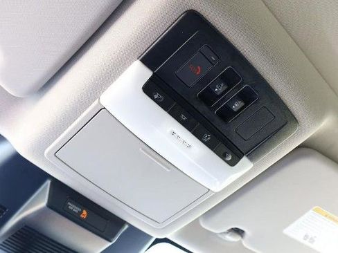 Certified 2024 Nissan Rogue SV w/ SV Premium Package image 18