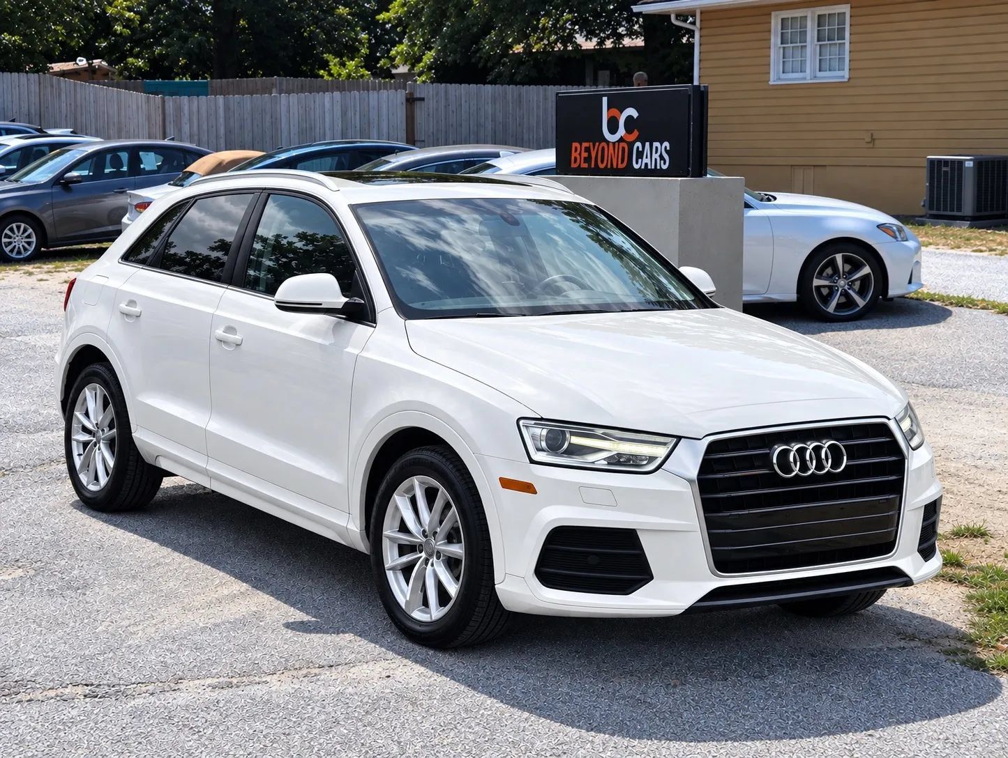 Used 2017 Audi Q3 2.0T Premium FWD image 1