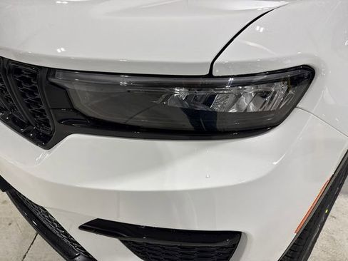 New 2025 Jeep Grand Cherokee Limited image 16