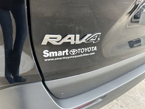 Certified 2021 Toyota RAV4 XLE Premium image 17