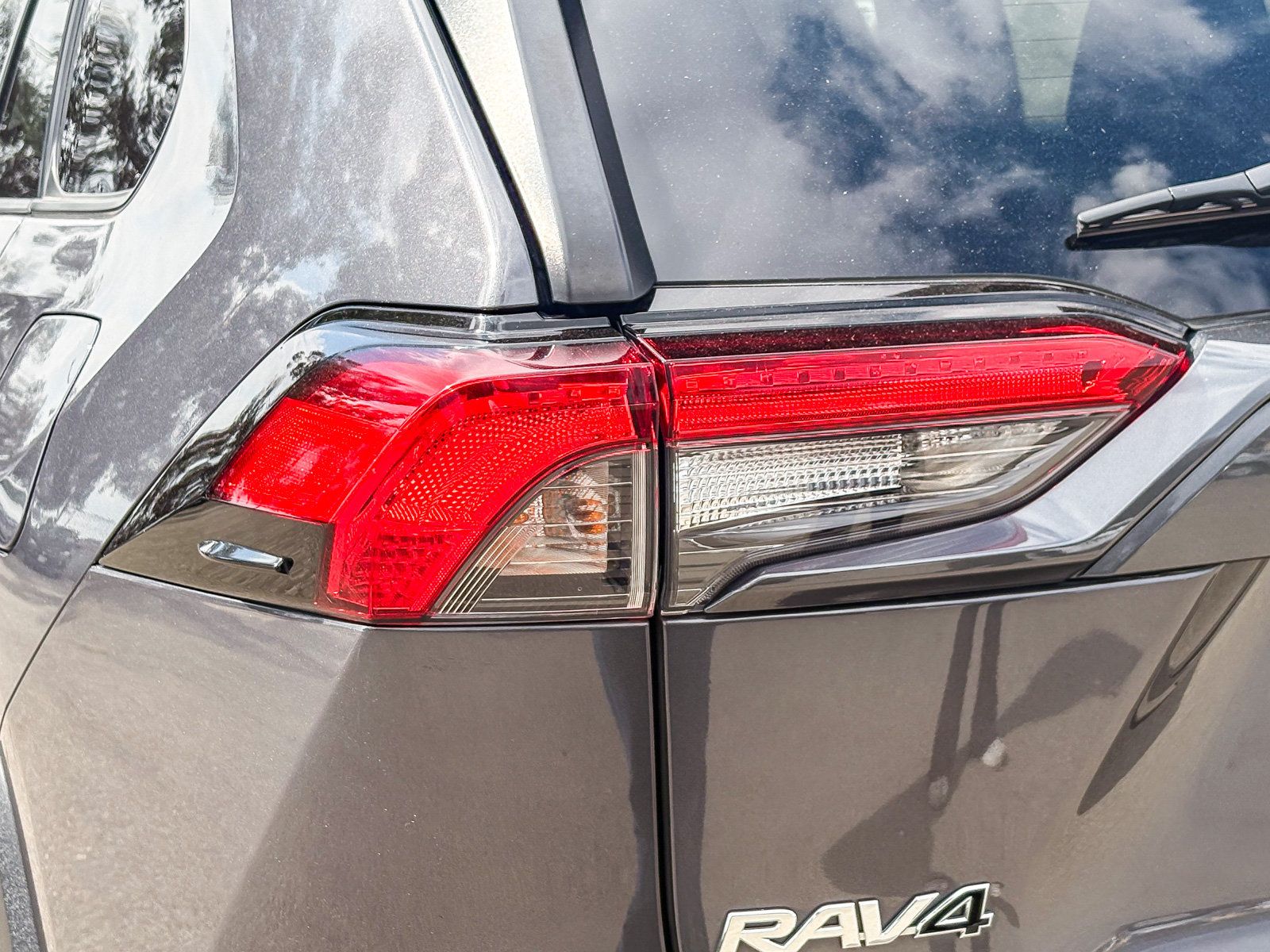 Used 2023 Toyota RAV4 XLE w/ Convenience Package FWD image 9