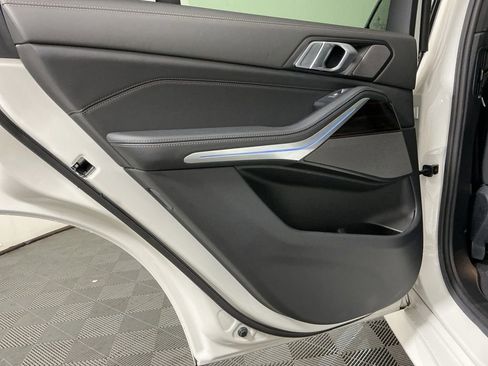 Certified 2025 BMW X5 xDrive50e w/ M Sport Package AWD/4WD image 28
