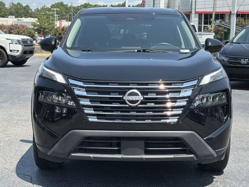 Used 2025 Nissan Rogue SV FWD image 8