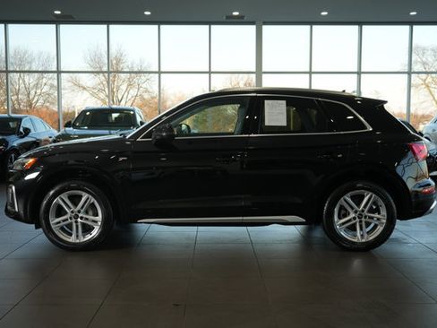 Used 2024 Audi Q5 e Premium Plus image 8