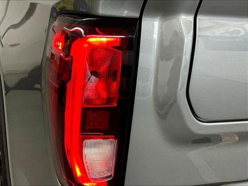 Used 2023 GMC Sierra 1500 Elevation image 33