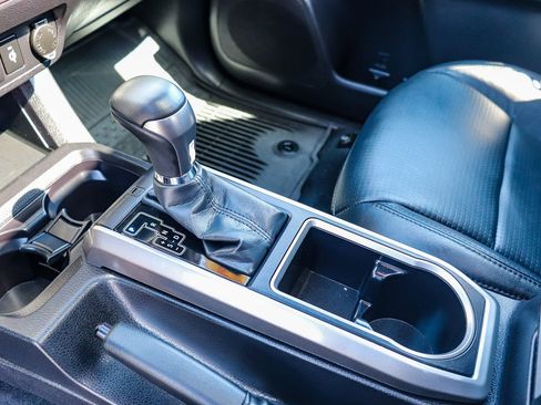 Used 2022 Toyota Tacoma Limited w/ Nightshade Package AWD/4WD image 24