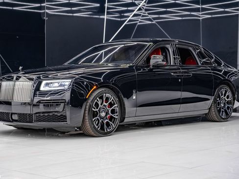 Used 2022 Rolls-Royce Ghost Black Badge AWD/4WD image 2