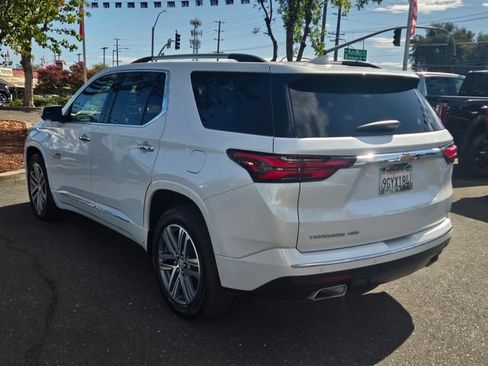 Used 2023 Chevrolet Traverse High Country AWD/4WD image 7