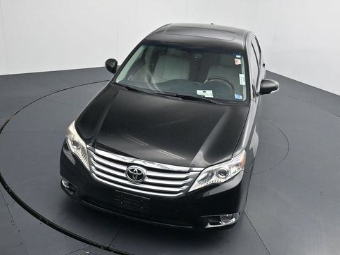 Used 2011 Toyota Avalon Limited FWD image 11