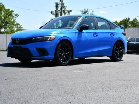 Used 2024 Honda Civic Sport image 3