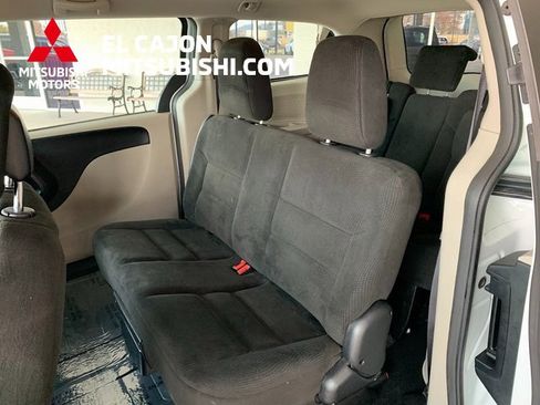 Used 2015 Dodge Grand Caravan American Value Package w/ UConnect Hands-Free Group image 10