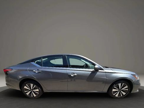 Used 2020 Nissan Altima 2.5 SV AWD/4WD image 4