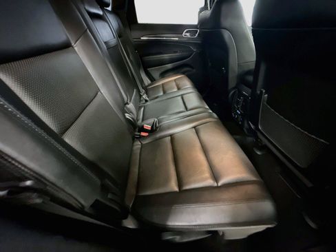 Used 2020 Jeep Grand Cherokee Limited w/ Luxury Group II RWD image 28