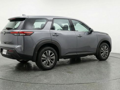 Used 2025 Nissan Pathfinder SV image 9