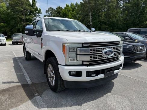 Used 2017 Ford F250 Platinum w/ Platinum Ultimate Package AWD/4WD image 2