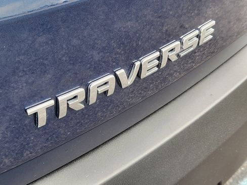Used 2023 Chevrolet Traverse LT FWD image 29