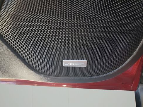 Certified 2023 GMC Acadia SLT image 29