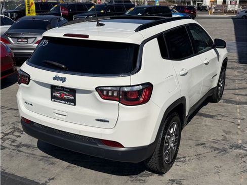 Used 2020 Jeep Compass Latitude AWD/4WD image 11