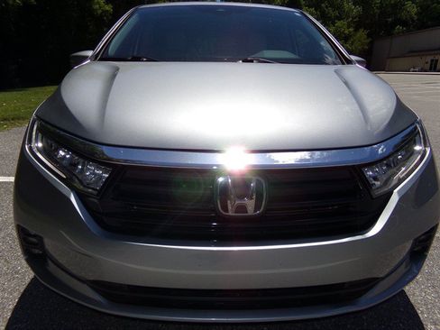Used 2022 Honda Odyssey EX-L image 3