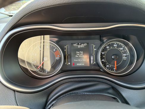 Certified 2020 Jeep Cherokee Latitude Plus w/ Cold Weather Group image 24