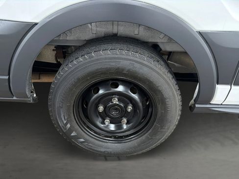 Used 2017 Ford Transit 150 XLT image 17