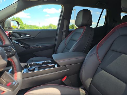 Used 2025 Chevrolet Equinox RS w/ Safety and Technology Package FWD image 20