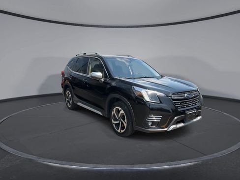 Certified 2023 Subaru Forester Touring AWD/4WD image 2